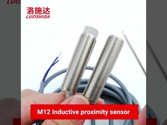 10-30VDC円柱誘導の近接センサースイッチ3ワイヤーM12より短い金属の管35mmの長さ